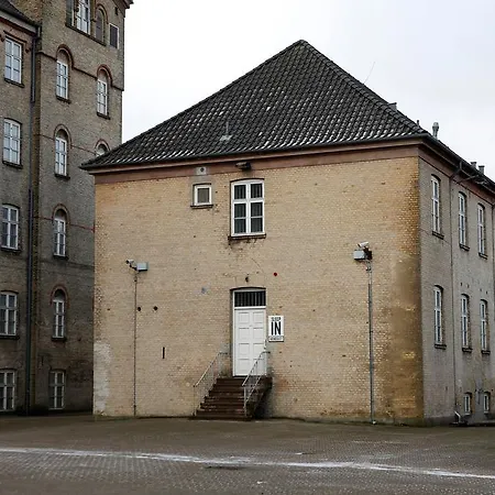 Hostel Sleepin Faengslet *