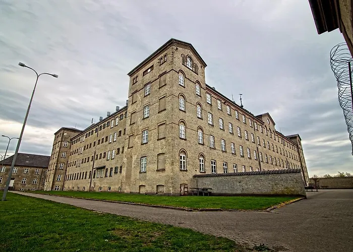 Hostel Sleepin Faengslet *