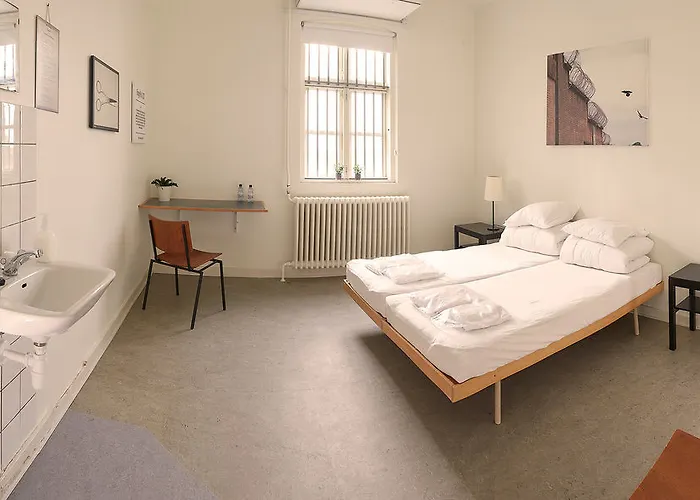 Sleepin Fængslet Vandrerhjem *